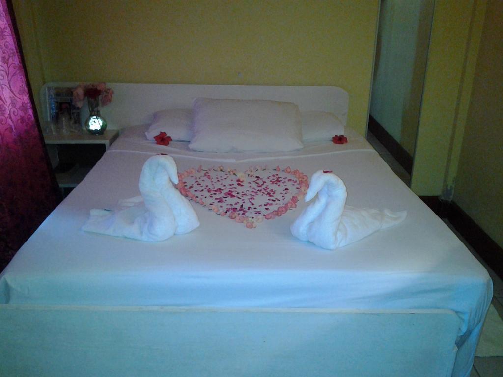 Belcove Hotel & Guesthouse Belize City Exterior photo